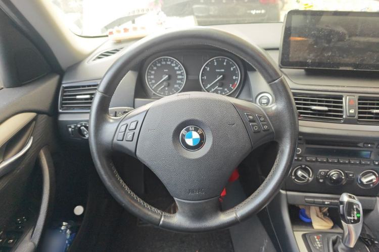 Used BMW X1 2013 sDrive18i Fashion Model Steering Wheel