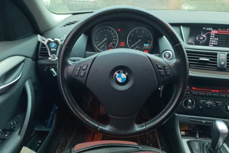 Used BMW X1 2013 sDrive18i Fashion Model Steering Wheel