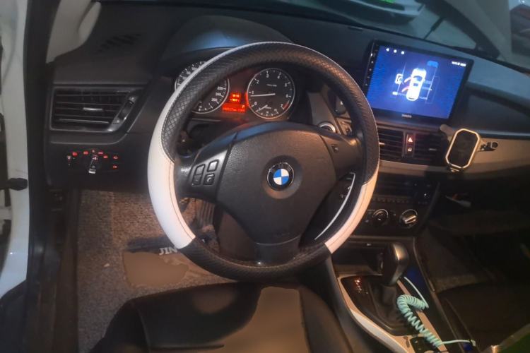 Used BMW X1 2013 sDrive18i Fashion Model Steering Wheel