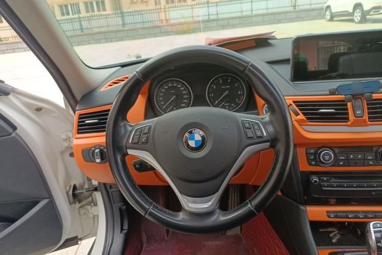 Used BMW X1 2013 xDrive20i X Design Package Steering Wheel