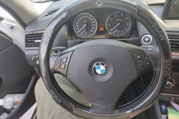 Used BMW X1 2013 sDrive18i Fashion Model Steering Wheel