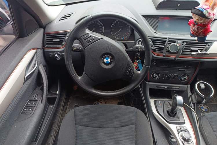 Used BMW X1 2013 sDrive18i Fashion Model Steering Wheel