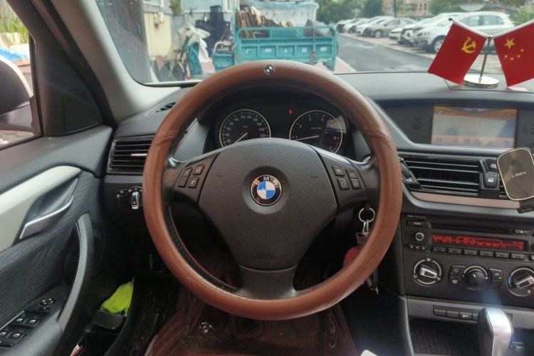 Used BMW X1 2013 sDrive18i Fashion Model Steering Wheel