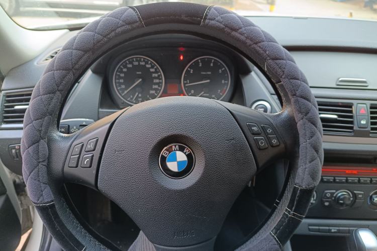 Used BMW X1 2013 sDrive18i Fashion Model Steering Wheel