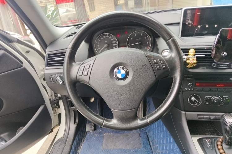 Used BMW X1 2013 sDrive18i Fashion Model Steering Wheel