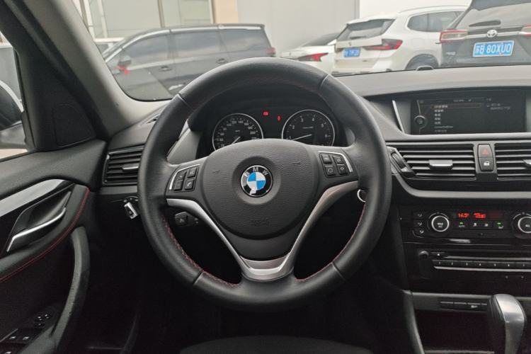 Used BMW X1 2013 sDrive18i Sport Design Package Steering Wheel