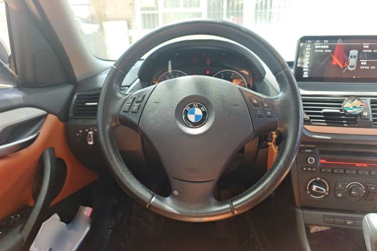 Used BMW X1 2013 sDrive18i Fashion Model Steering Wheel