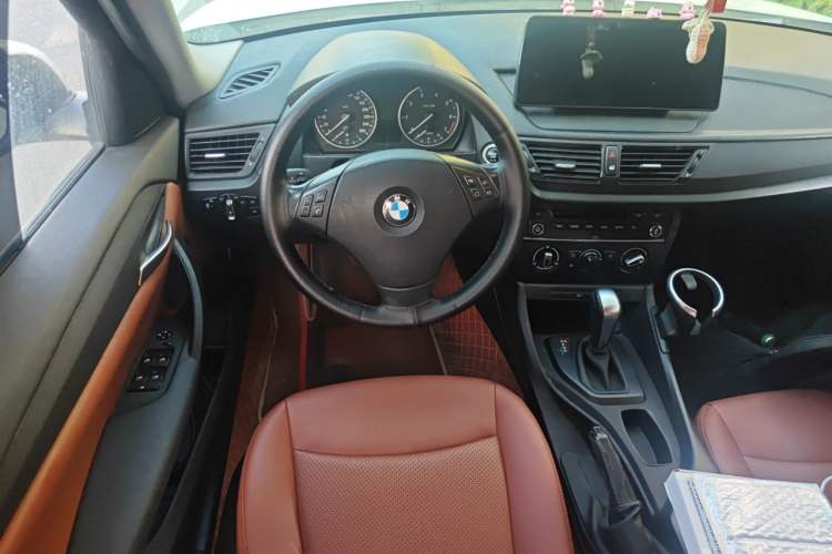Used BMW X1 2013 sDrive18i Fashion Model Steering Wheel
