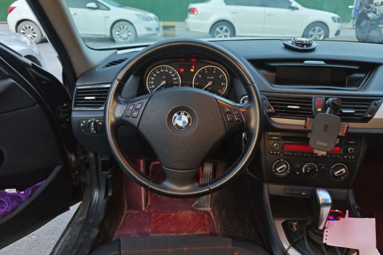 Used BMW X1 2013 sDrive18i Fashion Model Steering Wheel
