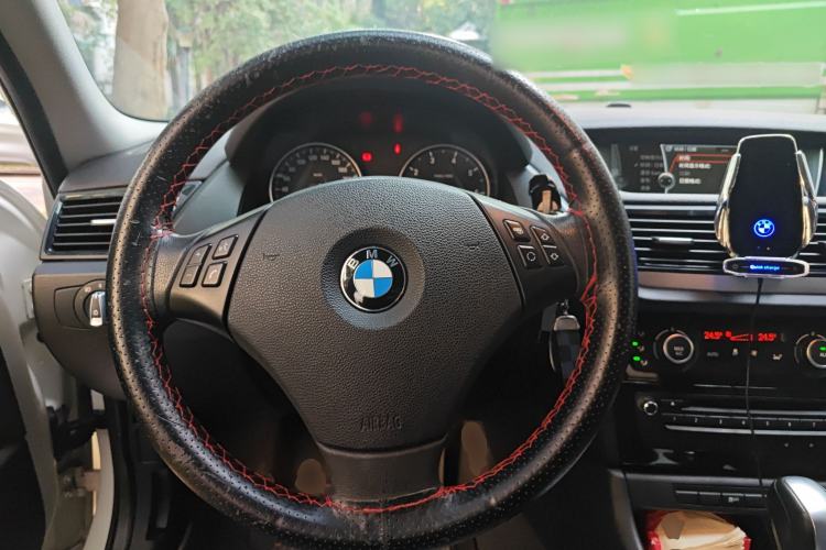 Used BMW X1 2013 sDrive18i Leading Model Steering Wheel