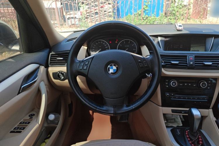 Used BMW X1 2013 sDrive18i Leading Model Steering Wheel