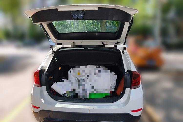 Used BMW X1 2013 sDrive20i Sports Design Package Trunk