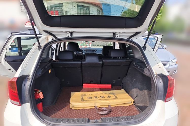 Used BMW X1 2013 xDrive20i X Design Package Trunk
