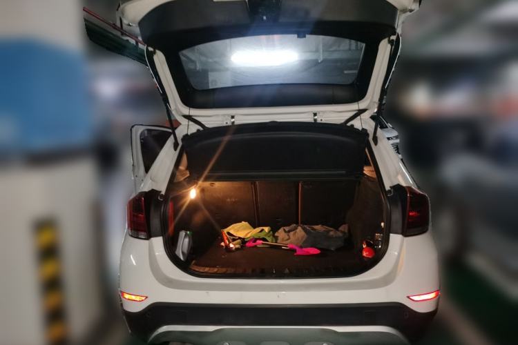 Used BMW X1 2013 xDrive20i X Design Package Trunk