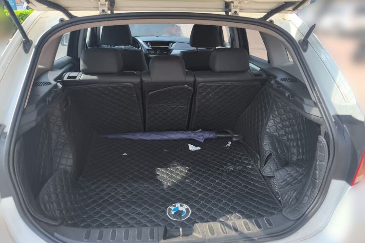 Used BMW X1 2013 sDrive18i Leading Model Trunk