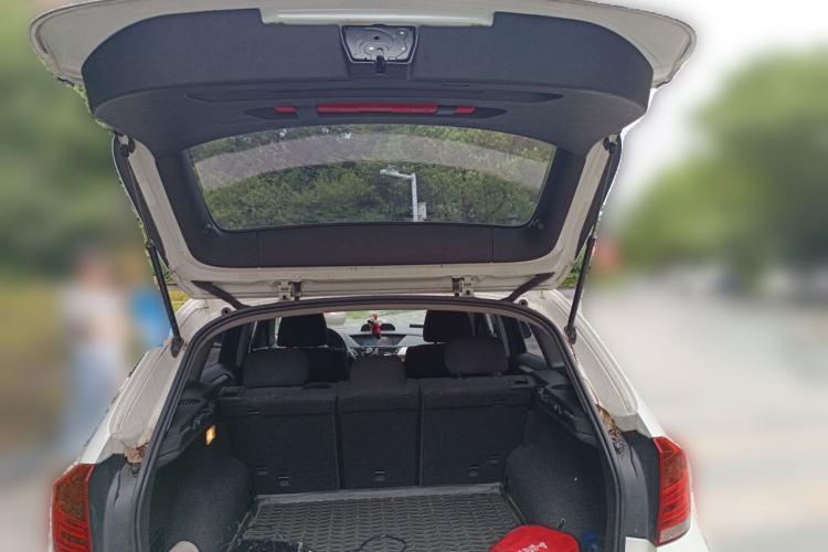 Used BMW X1 2013 sDrive18i Fashion Model Trunk