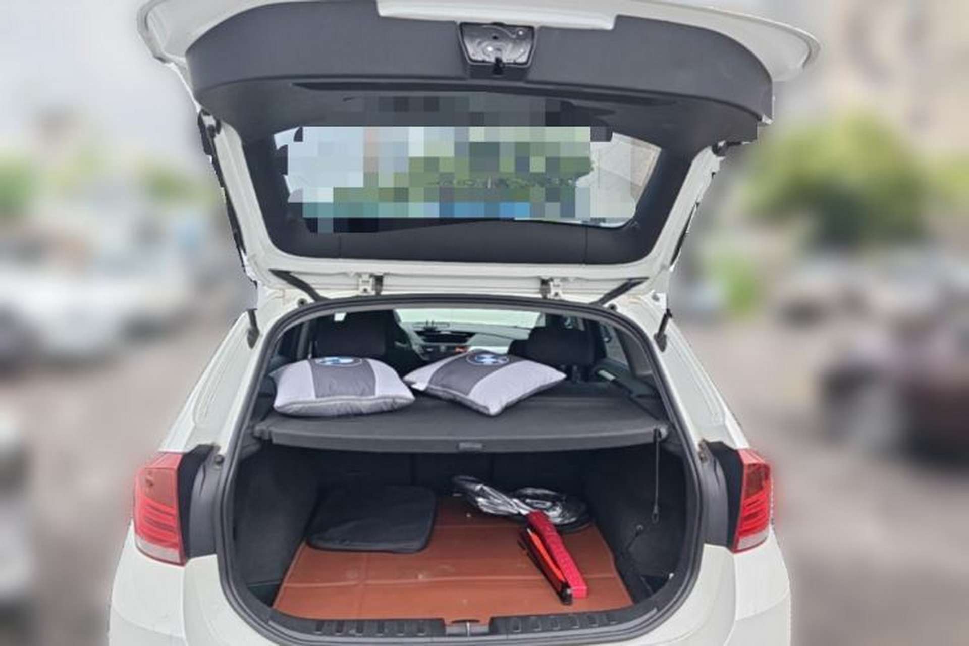 Used BMW X1 2013 sDrive18i Fashion Model Trunk