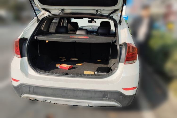 Used BMW X1 2013 sDrive18i Fashion Model Trunk