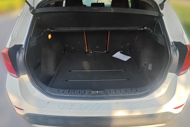 Used BMW X1 2013 sDrive18i Fashion Model Trunk