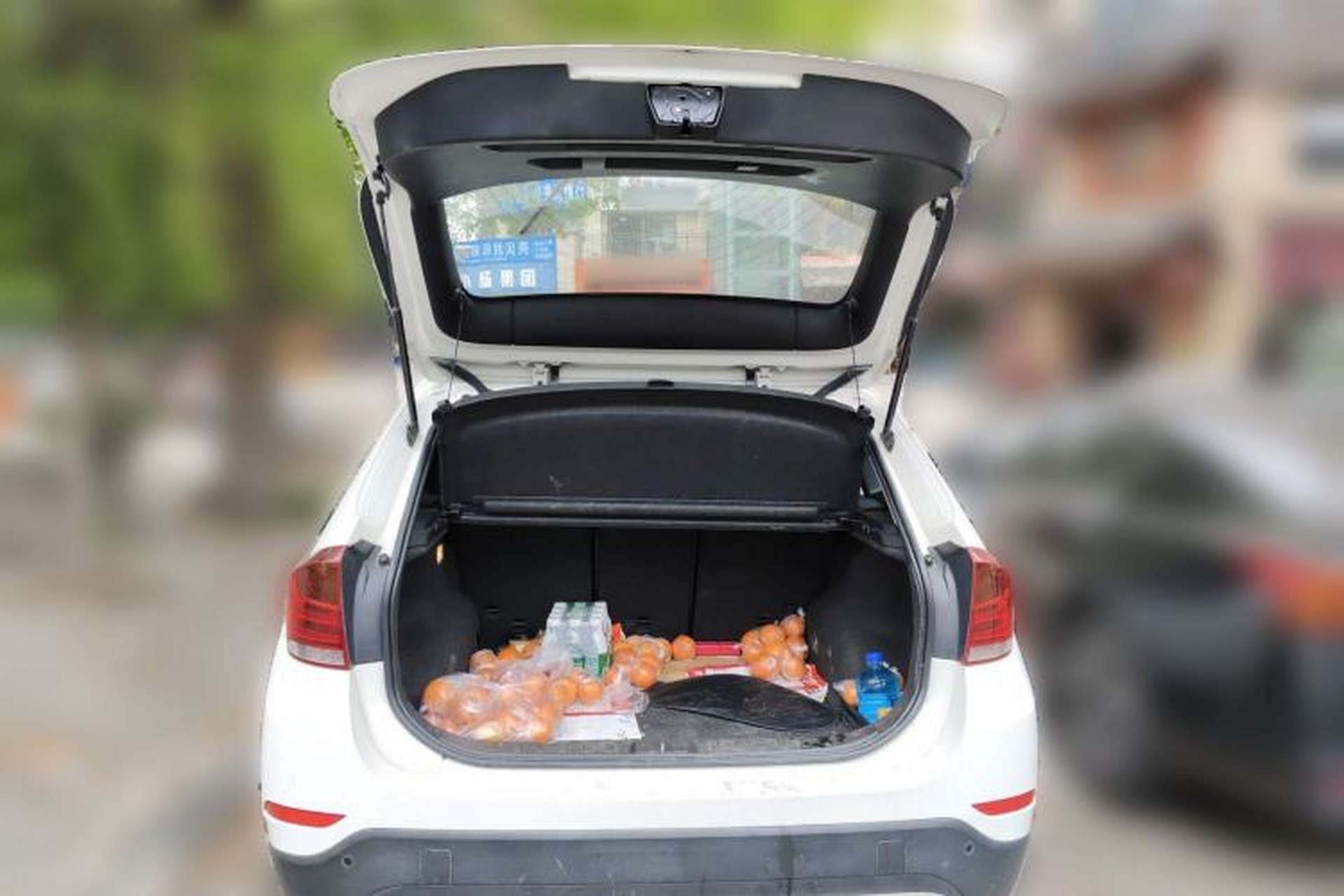 Used BMW X1 2013 sDrive18i Fashion Model Trunk