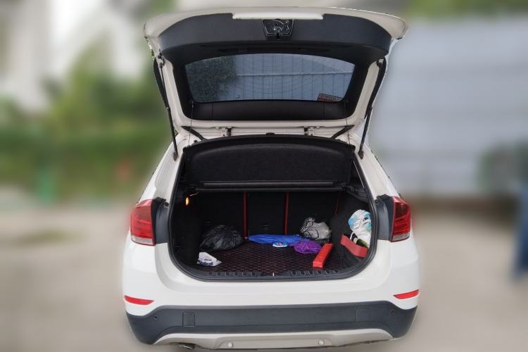 Used BMW X1 2013 sDrive18i Fashion Model Trunk