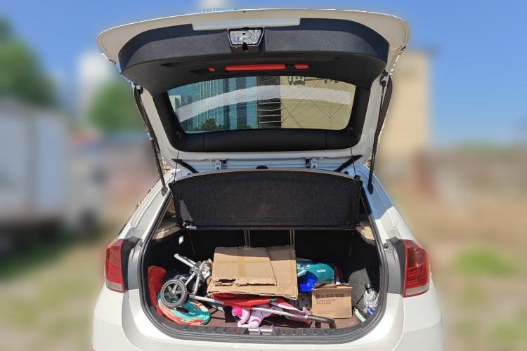 Used BMW X1 2013 sDrive18i Leading Model Trunk