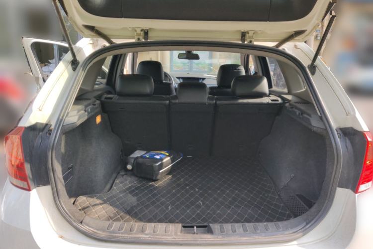 Used BMW X1 2013 sDrive18i Sport Design Package Trunk
