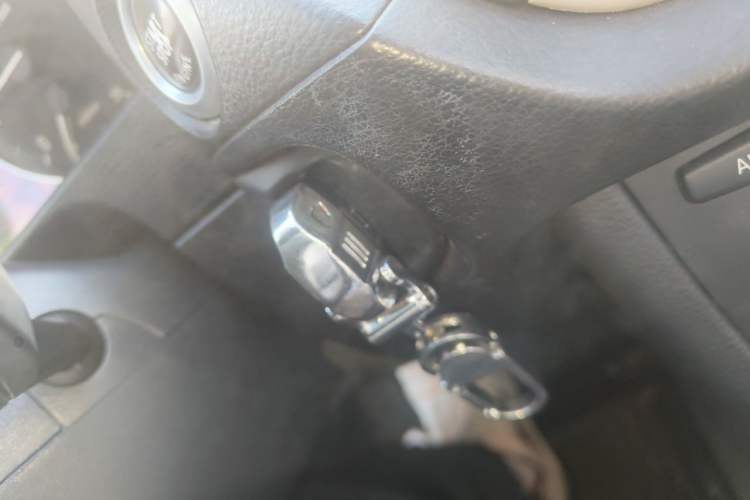 Used BMW X1 2013 sDrive18i Fashion Model Vehicle Key
