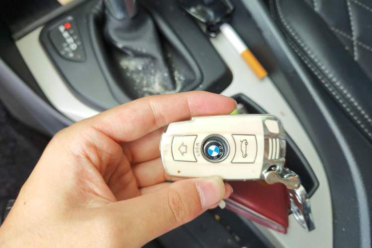 Used BMW X1 2013 sDrive18i Fashion Model Vehicle Key