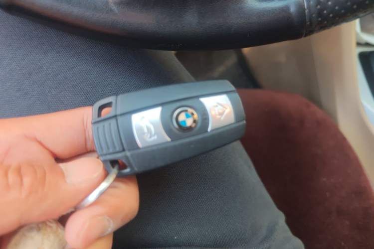 Used BMW X1  Vehicle Key