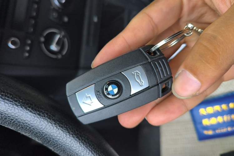 Used BMW X1 2013 sDrive18i Fashion Model Vehicle Key