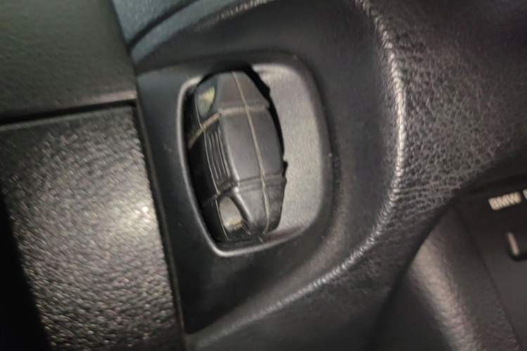 Used BMW X1 2013 sDrive18i Fashion Model Vehicle Key