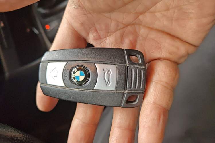 Used BMW X1 2013 sDrive18i Fashion Model Vehicle Key