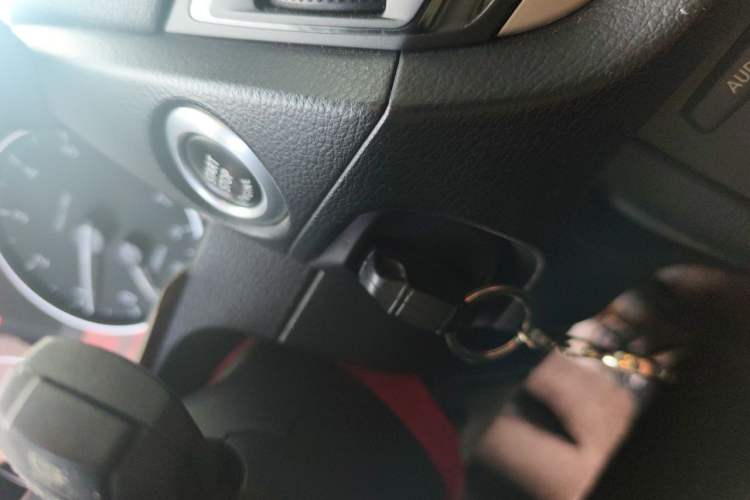 Used BMW X1 2013 sDrive18i Fashion Model Vehicle Key