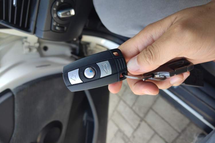 Used BMW X1 2013 sDrive18i Fashion Model Vehicle Key