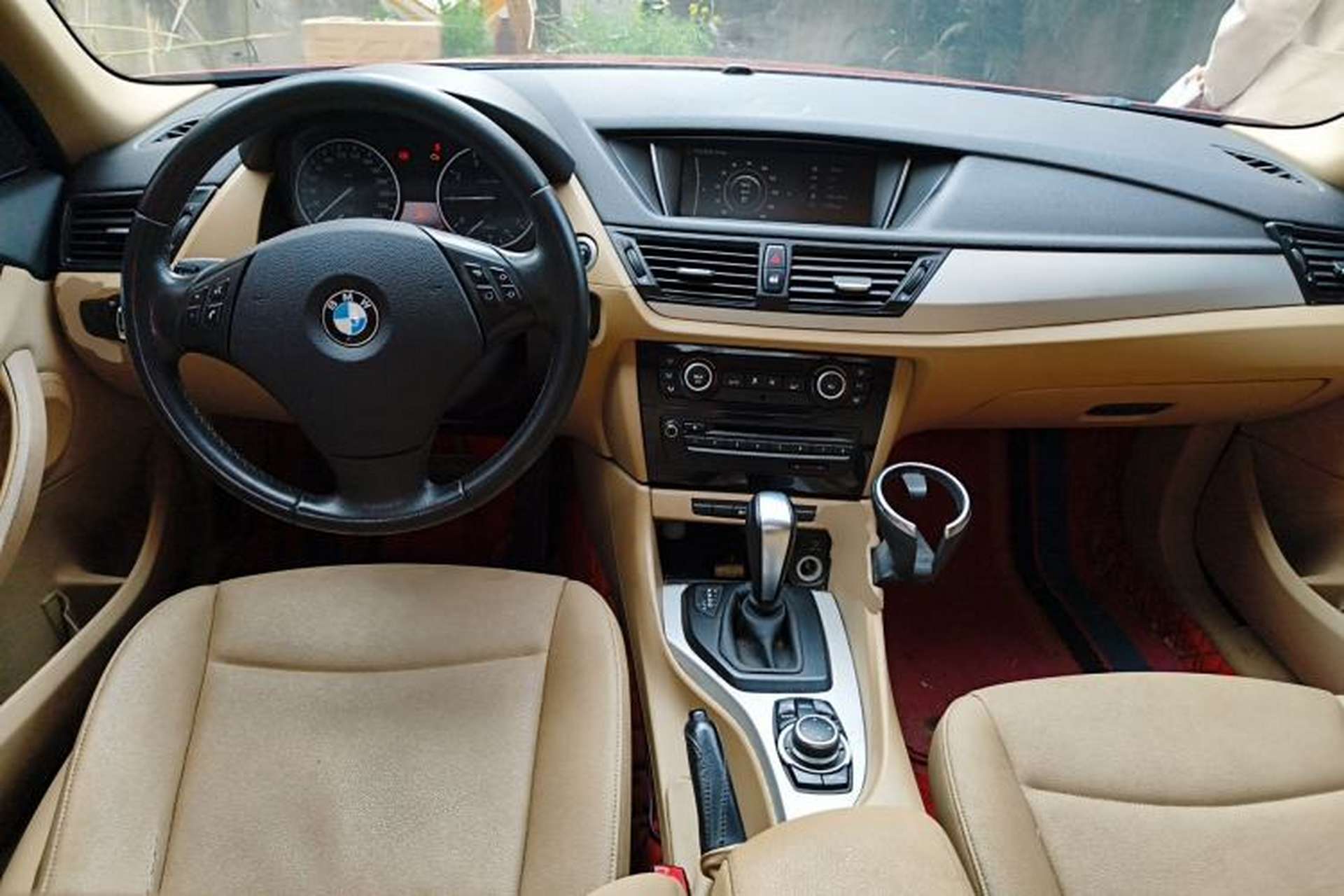Used BMW X1 2013 sDrive18i Leading Model Center Console
