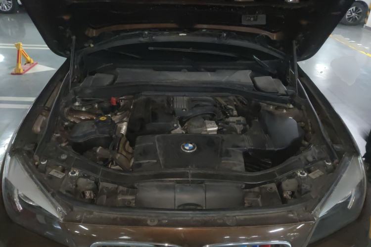 Used BMW X1 2013 sDrive18i Fashion Model Engine Bay