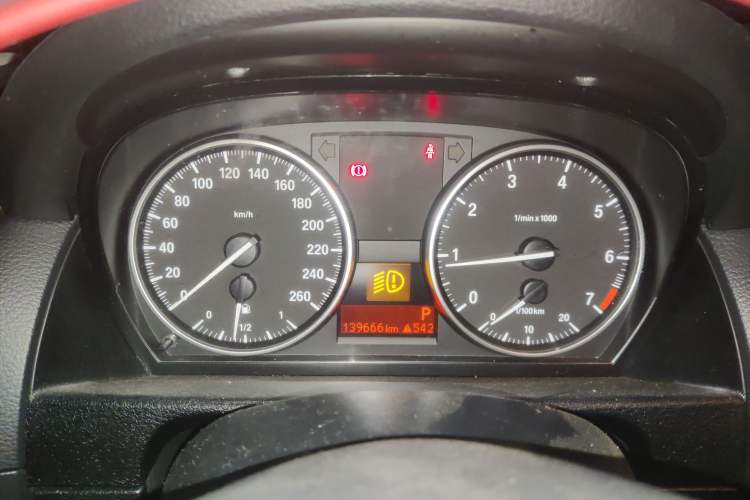 Used BMW X1 2013 sDrive18i Fashion Model Instrument Cluster
