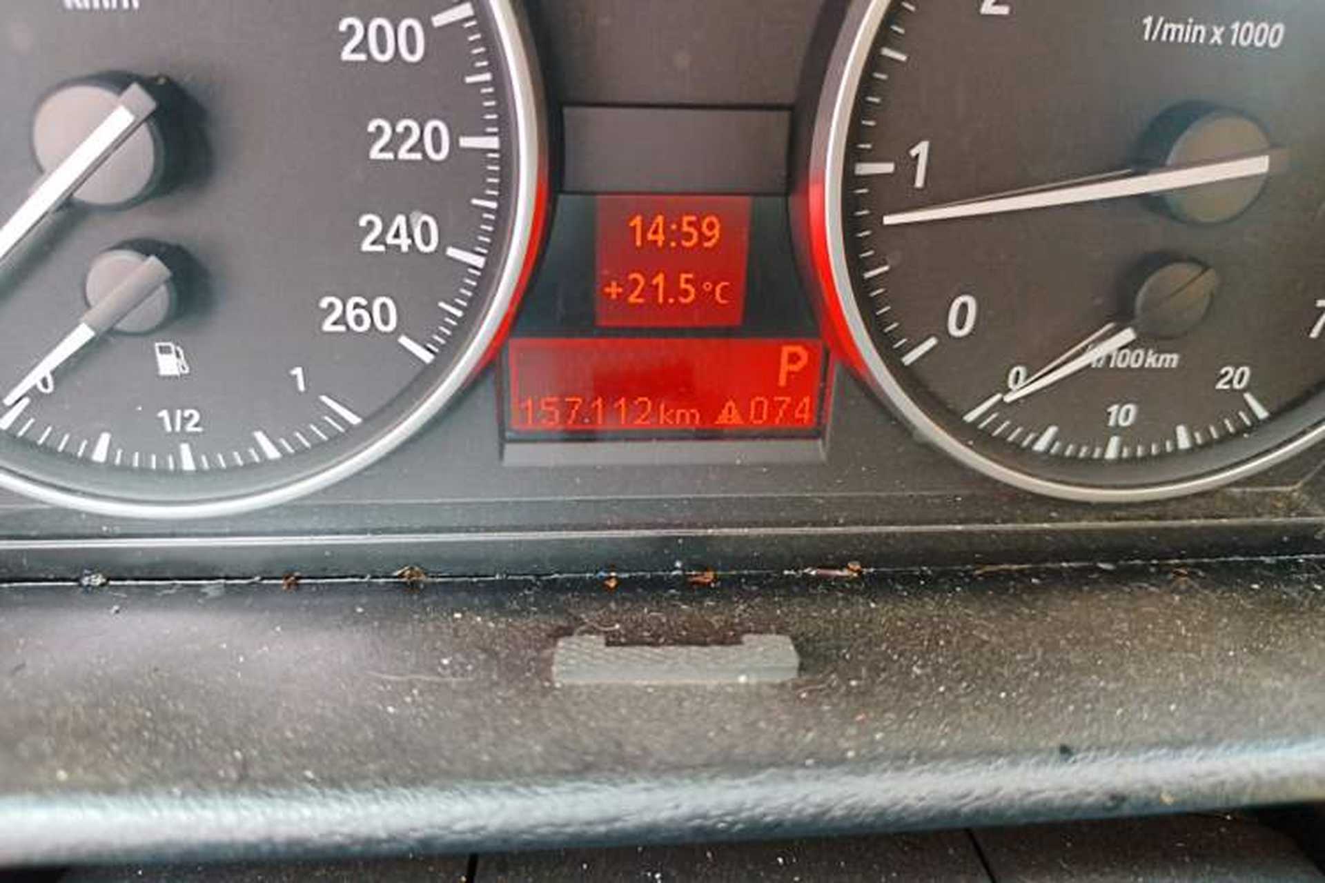 Used BMW X1 2013 sDrive18i Leading Model Odometer Close Up