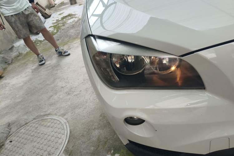 Used BMW X1 2013 sDrive18i Fashion Model Right Front Headlight