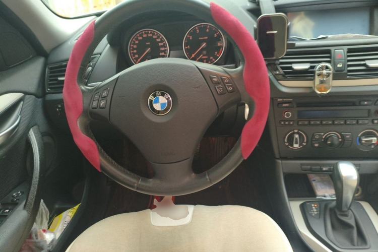 Used BMW X1 2013 sDrive18i Fashion Model Steering Wheel