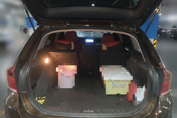 Used BMW X1 2013 sDrive18i Fashion Model Trunk