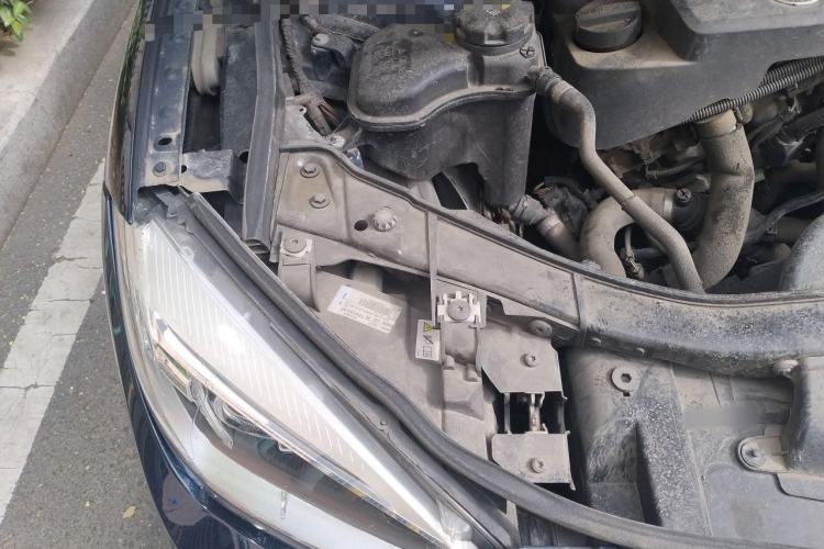 Used BMW X1 2014 sDrive18i Leading Model Engine Bay Right
