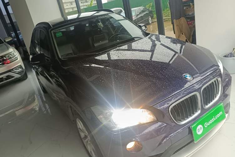 Used BMW X1 2014 sDrive18i Fashion Model Front Right 45 Deg