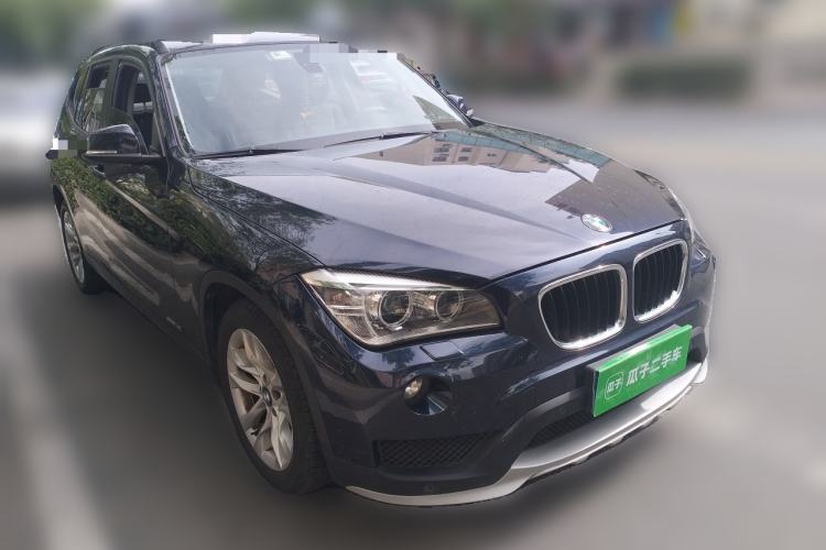 Used BMW X1 2014 sDrive18i Leading Model Front Right 45 Deg