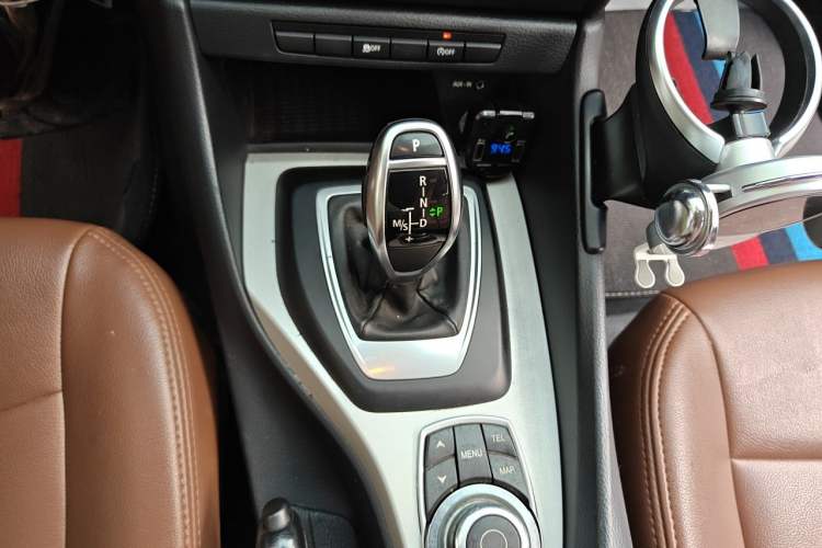 Used BMW X1 2014 sDrive18i Fashion Model Gear Lever