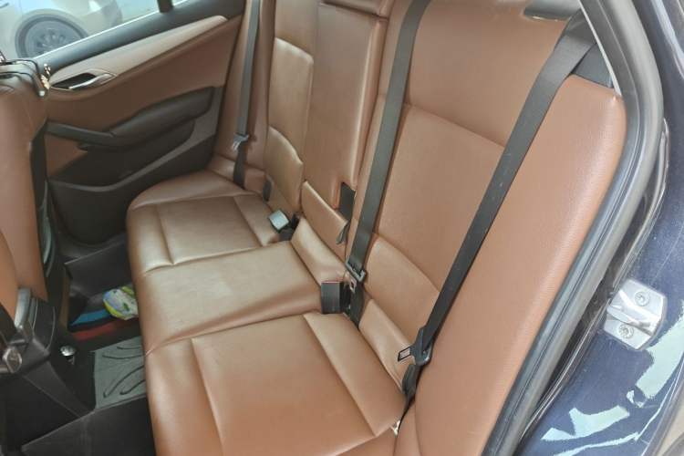 Used BMW X1 2014 sDrive18i Fashion Model Interior 4