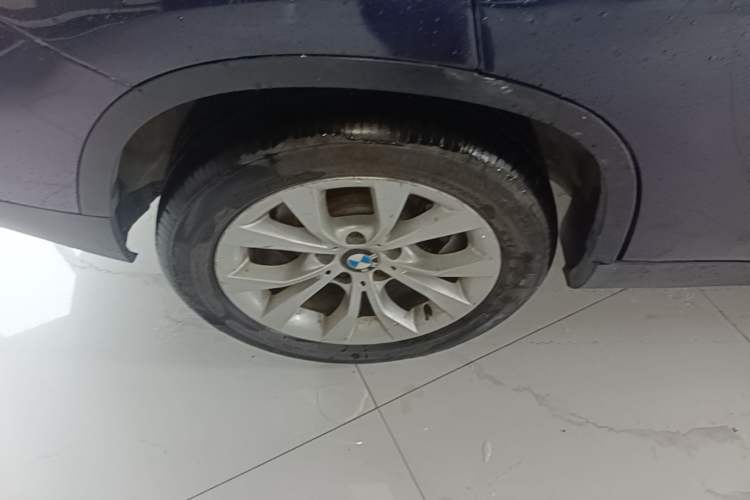 Used BMW X1 2014 sDrive18i Fashion Model Right Rear Wheel Hub