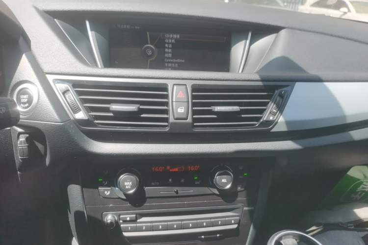 Used BMW X1 2014 sDrive18i Leading Model Audio And AC Panel