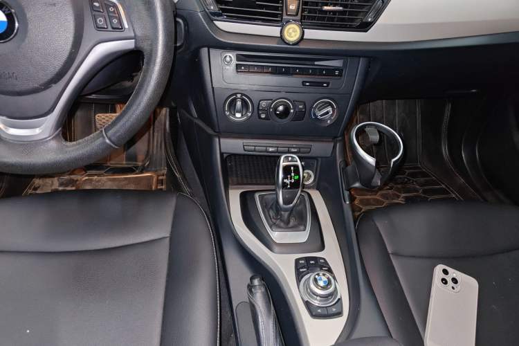 Used BMW X1 2014 sDrive18i Fashion Model Audio And AC Panel